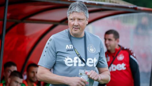 ЦСКА 1948 също подкрепи Любослав Пенев