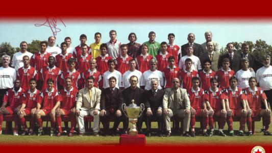 Фенове на ЦСКА продължават да събират средства за реплика на титла 