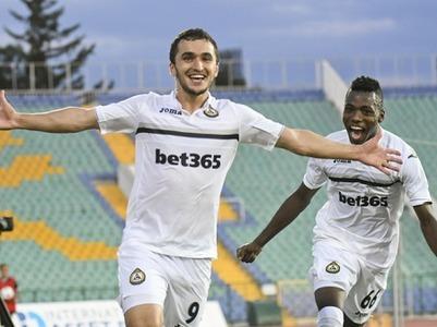Славия ще си връща Сердеров
