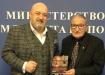 Министър Кралев и Димитър Пенев обсъдиха извършването на ремонт на стадиона в Мировяне Министър Кралев и Димитър Пенев обсъдиха извършването на ремонт на стадиона в Мировяне