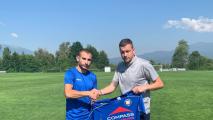 Крумовград се раздели с полузащитник