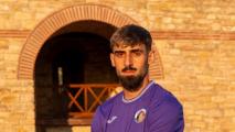 Етър удължи договора на защитник
