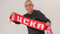 ЦСКА със съобщение за Христо Стоичков