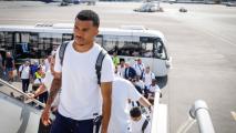 Част от играчите на Левски получиха горещо посрещане в Атина